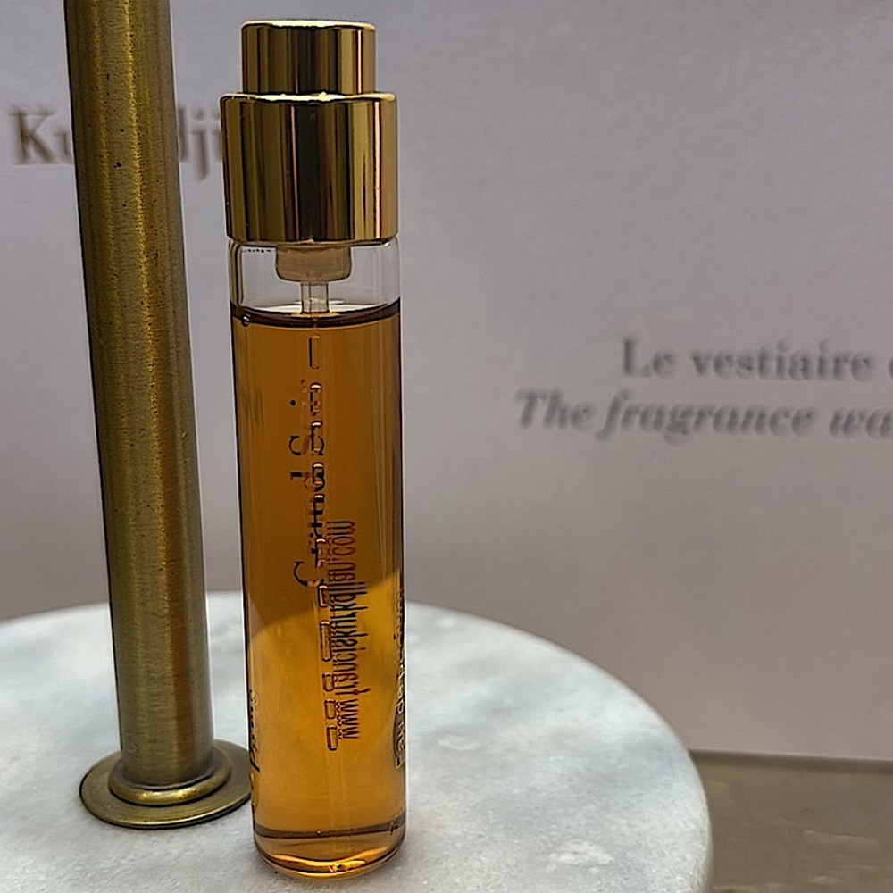 Maison Francis Kurkdjian Amber Travel Spray with Gold Cap